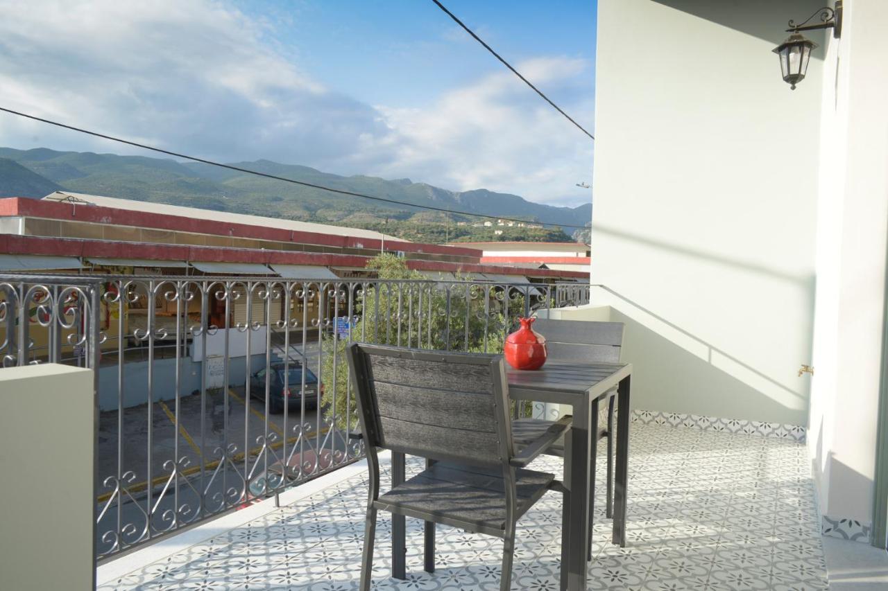 Isavella'S Apartments Under The Castle Kalamata Exterior foto